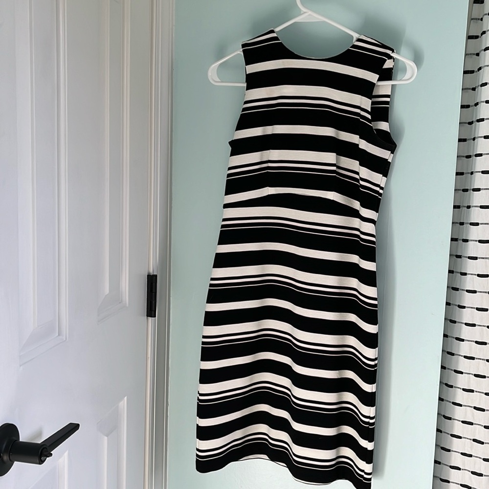 Ann Taylor black and white dress